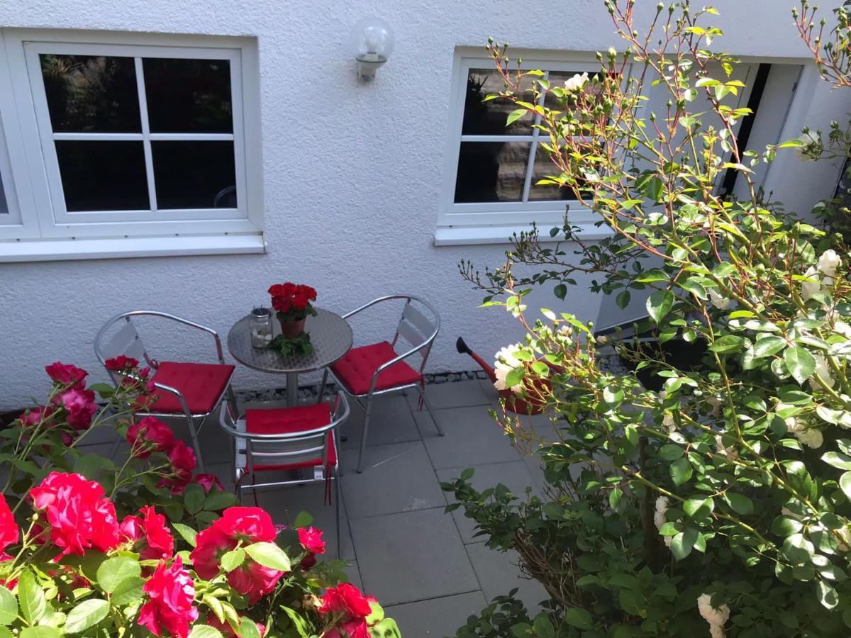 Modernes Apartment Mit Terrasse Und Highspeed Internet Zwischen Aalen Und Schwaebisch Gmuend Goggingen Exterior foto